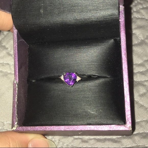 Ring - Picture 3 of 5